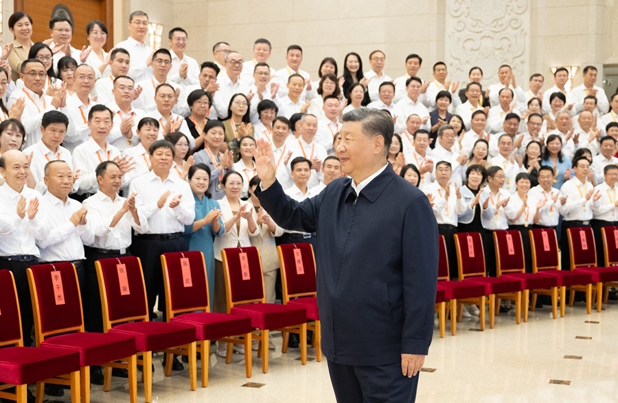 習(xí)近平在全國(guó)教育大會(huì)上強(qiáng)調(diào) 緊緊圍繞立德樹(shù)人根本任務(wù) 朝著建成教育強(qiáng)國(guó)戰(zhàn)略目標(biāo)扎實(shí)邁進(jìn)